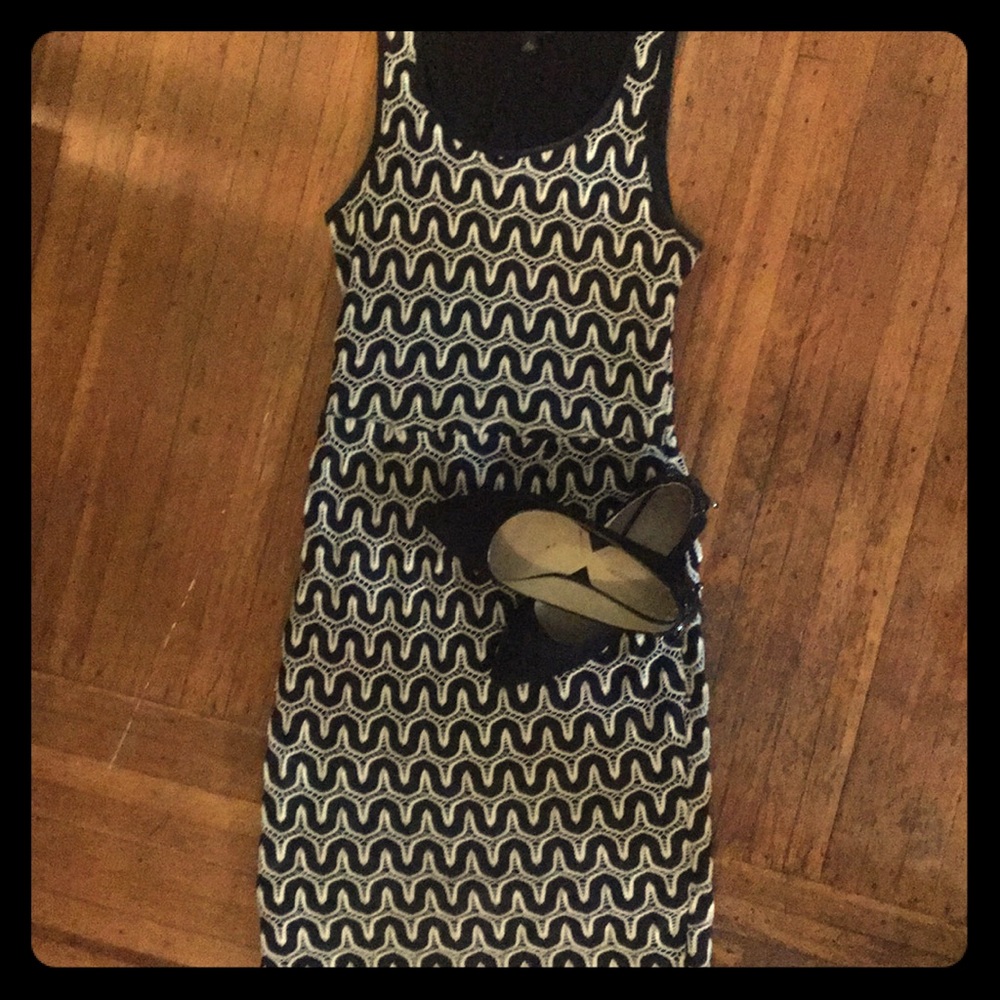 Banana Republic Black/White Sheath Dress
